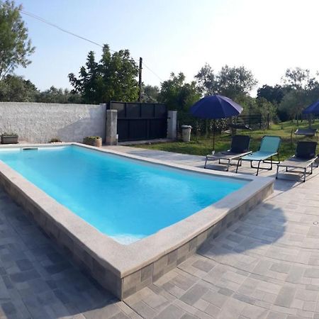 Holiday Home Dioniza วอดิยัน ภายนอก รูปภาพ