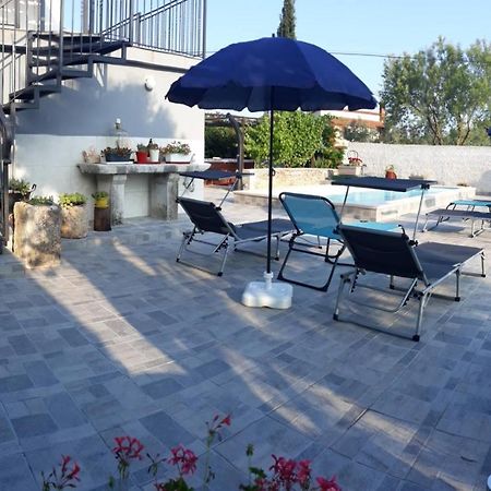 Holiday Home Dioniza วอดิยัน ภายนอก รูปภาพ