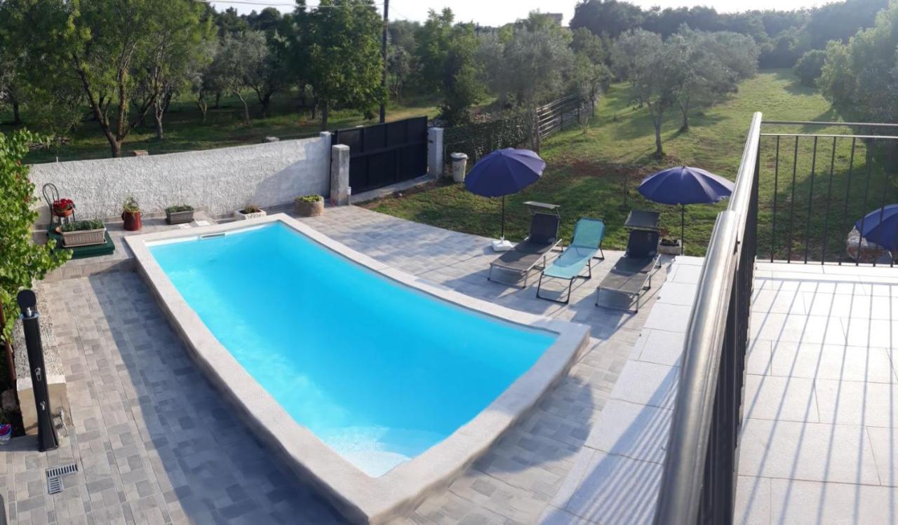 Holiday Home Dioniza วอดิยัน ภายนอก รูปภาพ
