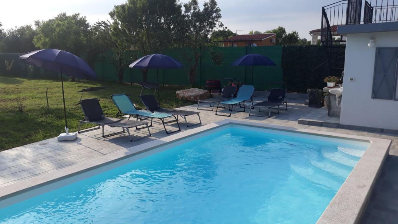 Holiday Home Dioniza วอดิยัน ภายนอก รูปภาพ