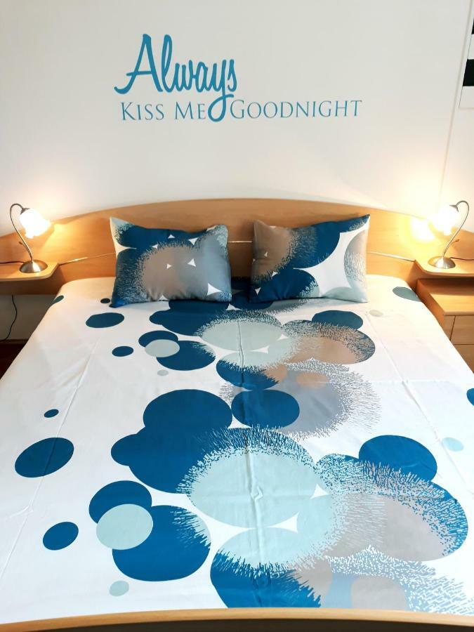 Holiday Home Dioniza วอดิยัน ภายนอก รูปภาพ