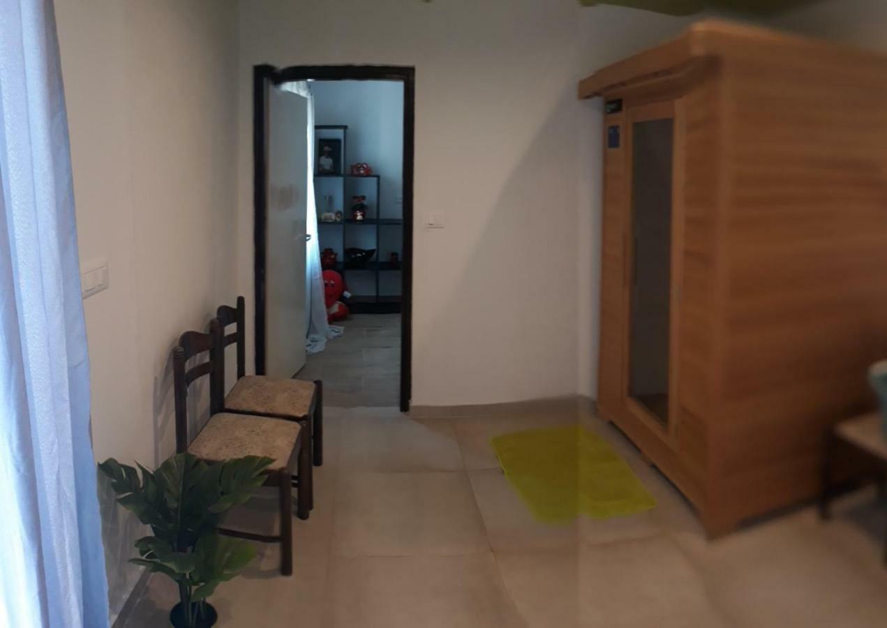 Holiday Home Dioniza วอดิยัน ภายนอก รูปภาพ